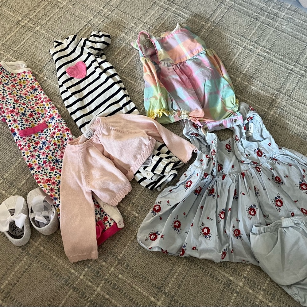 GAP Girls bundle 3-6 month